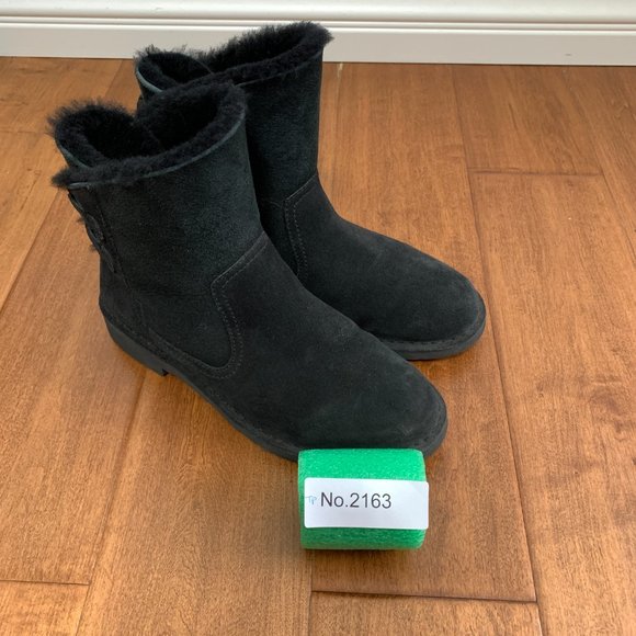 UGG Naiyah Suede Booties Black Womens Size 7 Shearling - Picture 13 of 13